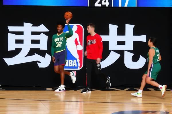 NBA球星经典录像，永恒的荣耀瞬间